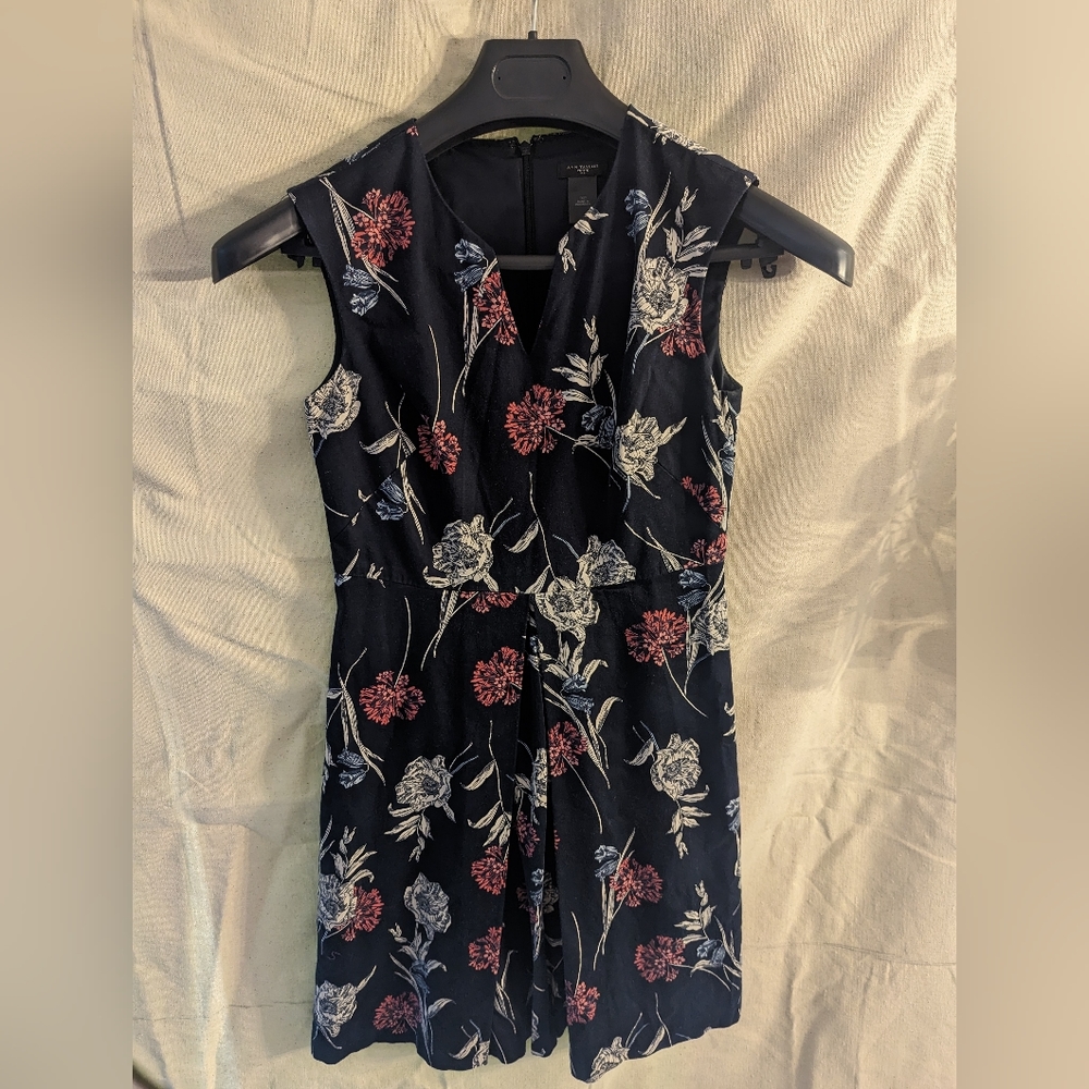 Ann Taylor Woman's Floral Dress Size 00P Petite